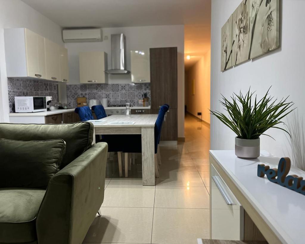 Crimson Court Lägenhet Is-Swieqi Exteriör bild